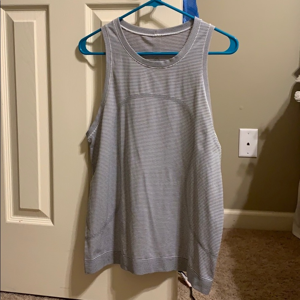 Lululemon tank top swiftly size 10